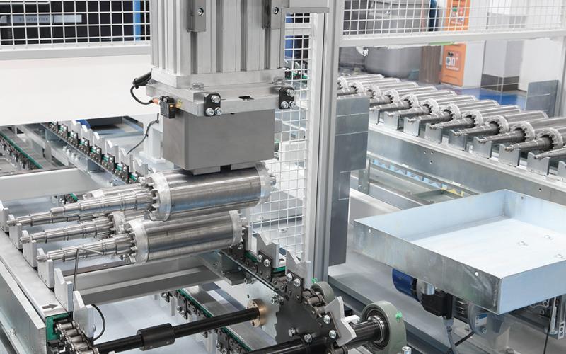 Electric motor shaft