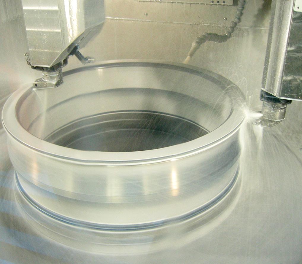 Highlight  due to its versatility this lathe